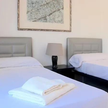 Condes De Iza Large Townhouse Sleeps 8 Rdr122 * Marbella