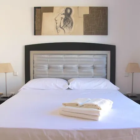 Condes De Iza Large Townhouse Sleeps 8 Rdr122 * Marbella