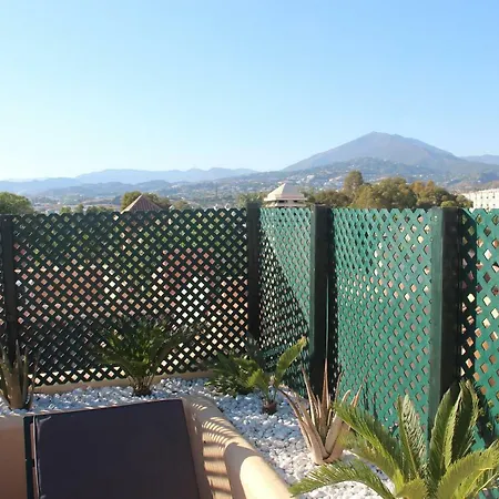 Condes De Iza Large Townhouse Sleeps 8 Rdr122 Holiday home