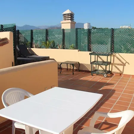 Condes De Iza Large Townhouse Sleeps 8 Rdr122 Holiday home